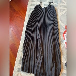 VINCE Fan dress